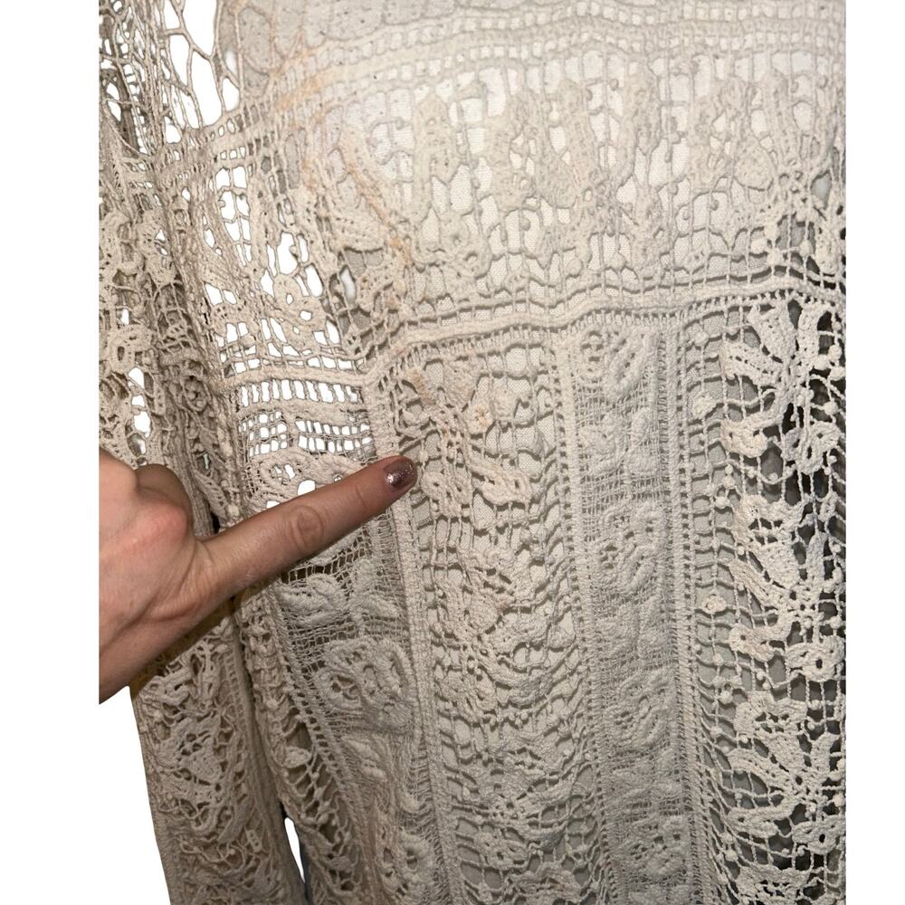 Crochet Lace Blouse - Picture 6 of 8